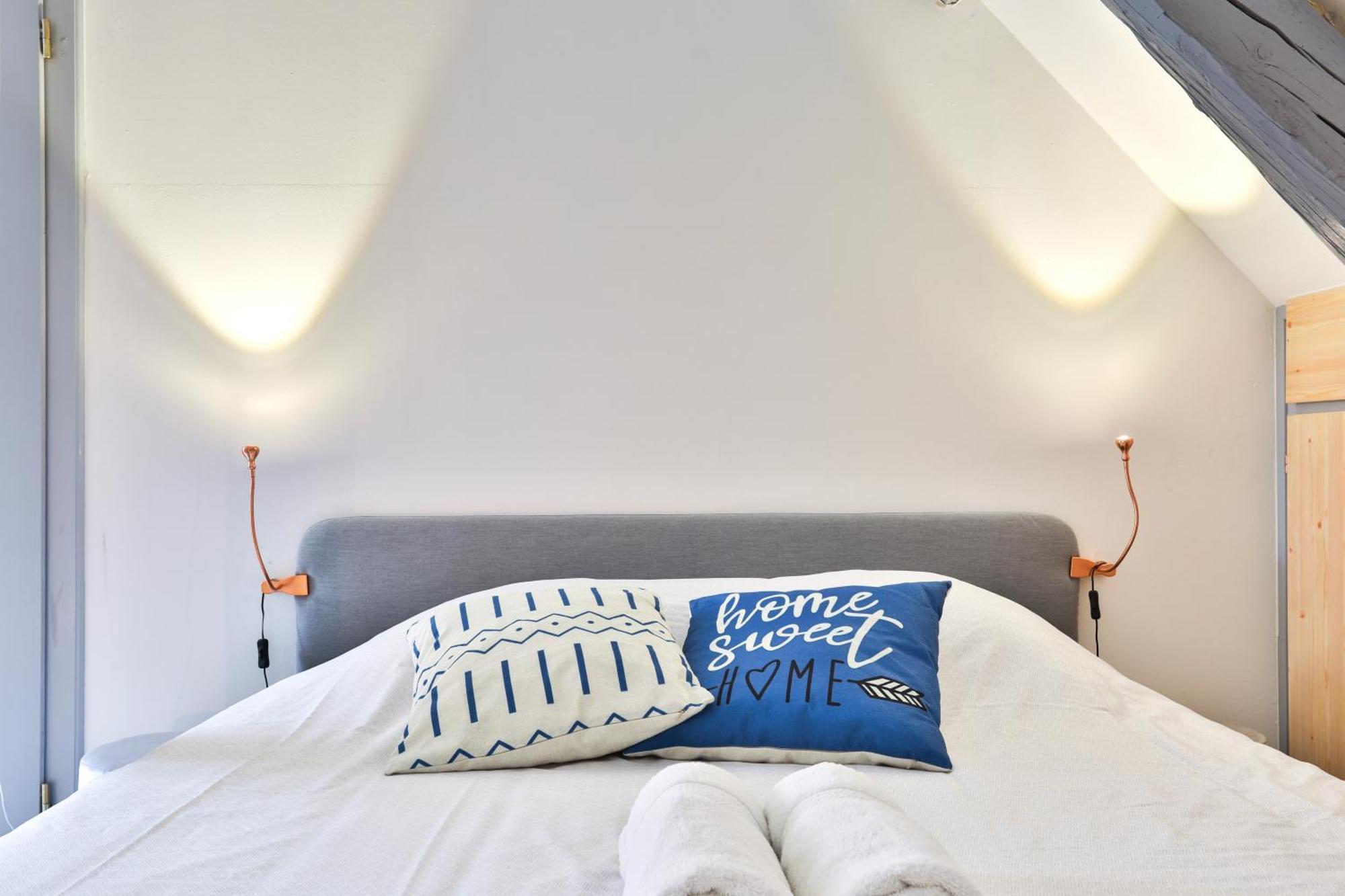 Appartements Duplex 3 Et 4 Personnes - Climatisation - Village Elu Parmi Les "Plus Beaux Villages De France" - Route Des Vins - Centre Alsace Bergheim Kültér fotó