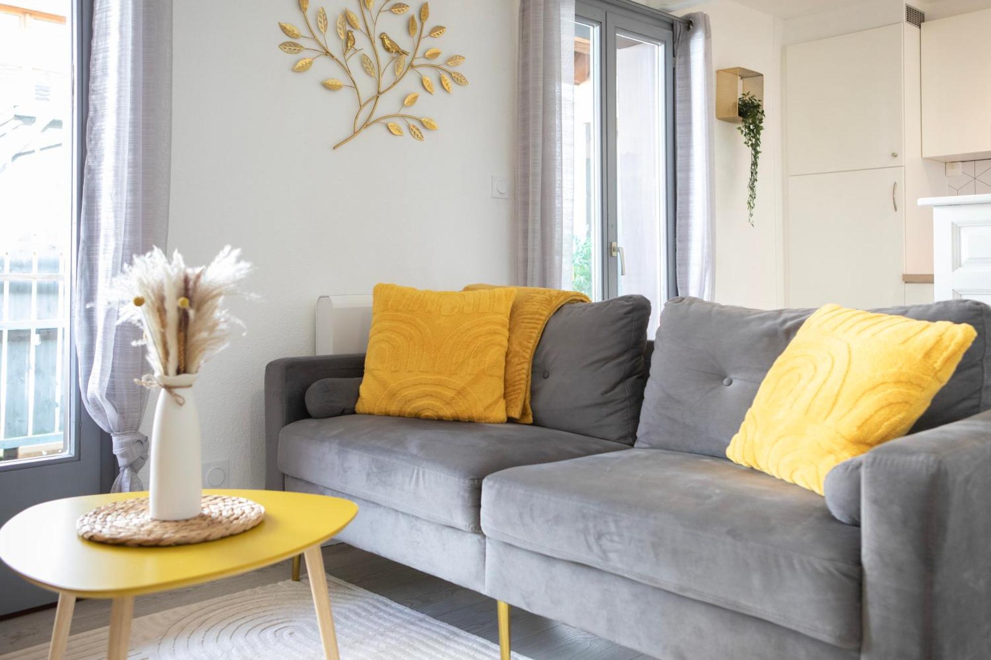 Appartements Duplex 3 Et 4 Personnes - Climatisation - Village Elu Parmi Les "Plus Beaux Villages De France" - Route Des Vins - Centre Alsace Bergheim Kültér fotó